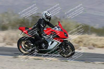 media/Dec-01-2025-Moto Forza (Mon) [[2daa91e15f]]/3-Beginner Group/Session 2 (Turn 7 Inside Pans)/